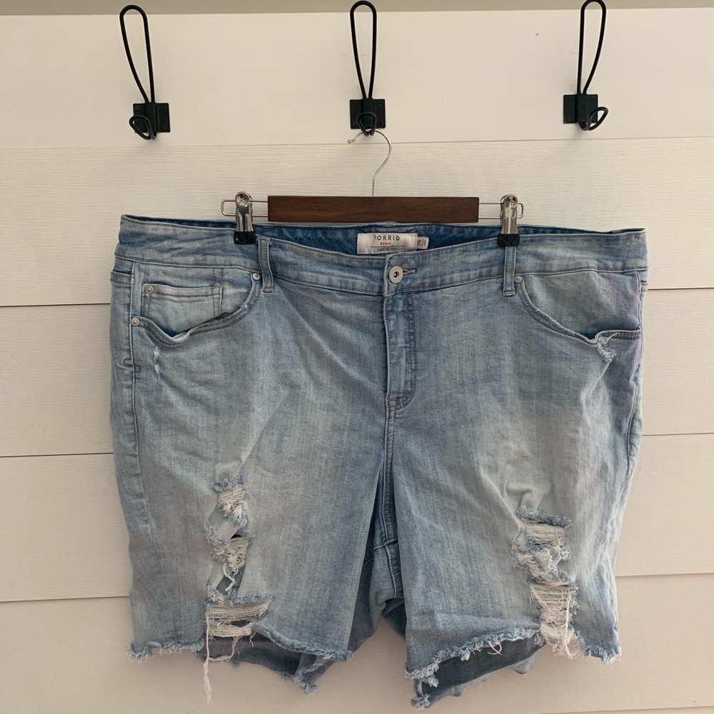 Torrid midi short.
